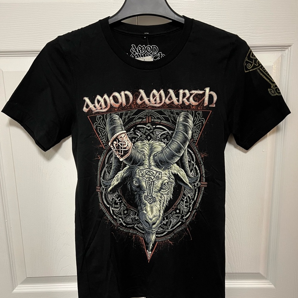 Amon Amarth Metal Band Heidrun Boyfriend Fit Girls Graphic Tee | Size SM